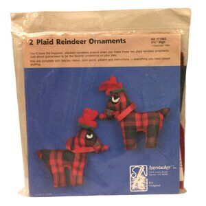 haystacker Plaid 5 1/2" Reindeer Ornaments 1984 Kit #71902 Fabric Felt Set of 2
